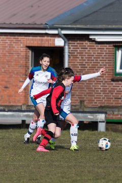 Bild 307 - wBJ SG Weststeinburg/Beidenfleth - SV Henstedt Ulzburg : Ergebnis: 0:4